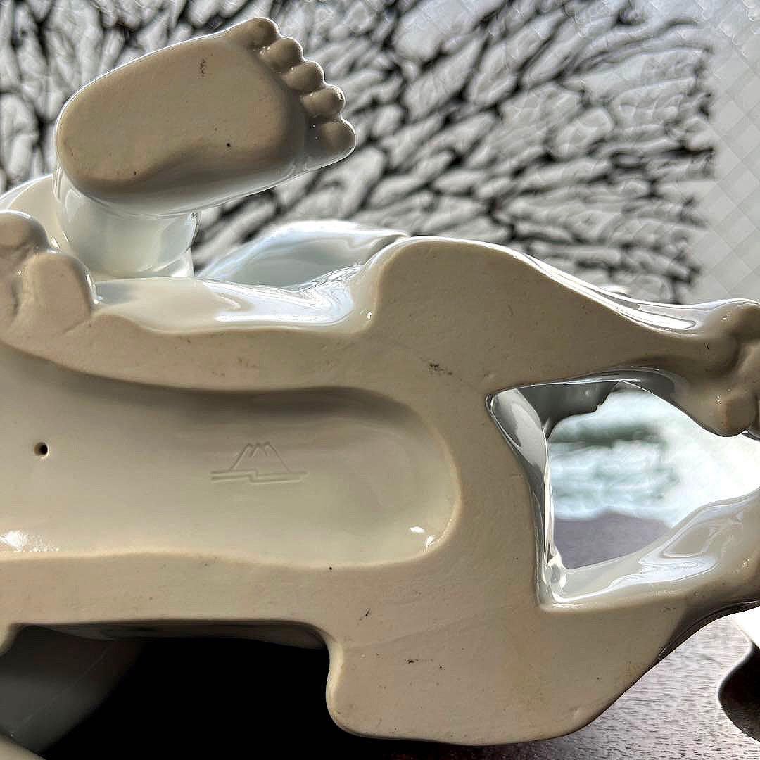 骨董　超希少　深川製磁 童子と犬 犬 子供と犬の戯れ 置物 宮内庁御用達