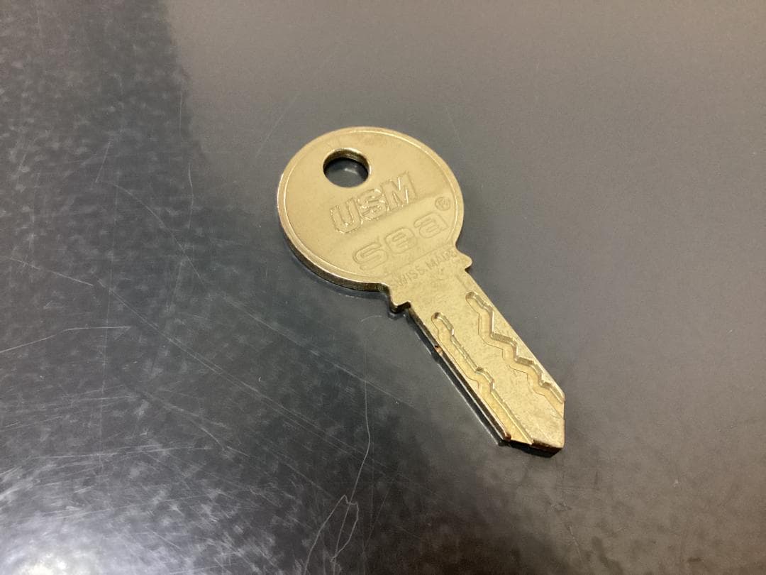 鍵付き　USMハラー　ロールボーイ　２段　デスクワゴン　アントラサイト　D