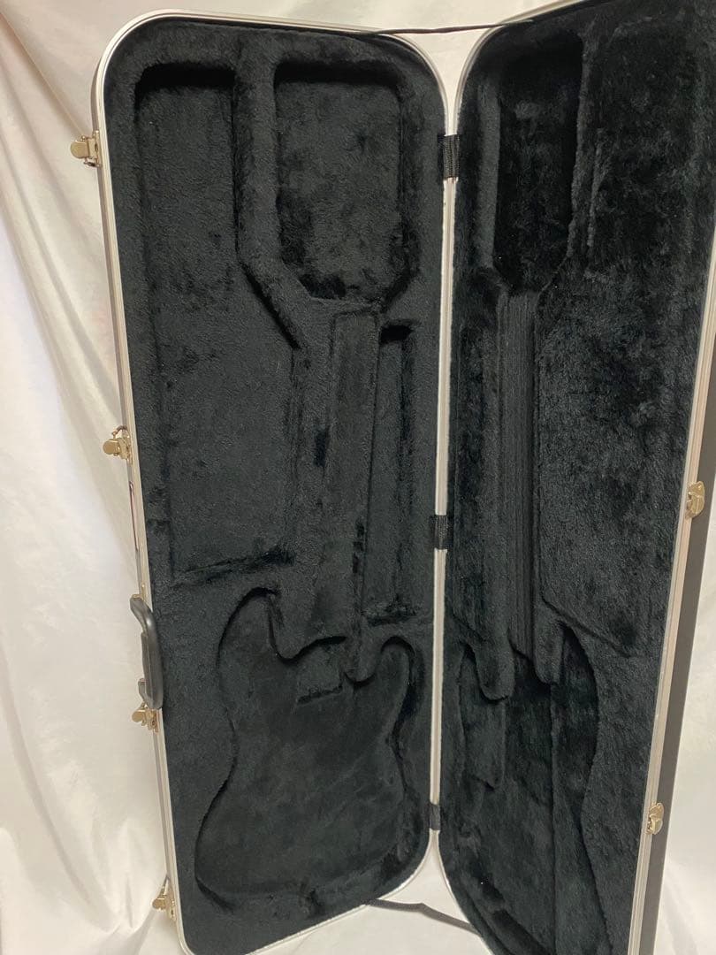 2723❣️ エレキベース用（ジャズべ型）ハードケース SKB