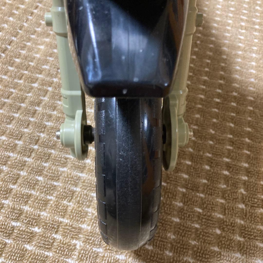 バンダイ 仮面ライダークウガ 乗用バイク ビートチェイサー2000 三輪車