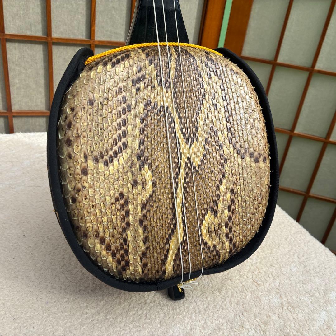 沖縄三線 蛇 脱皮 本革製