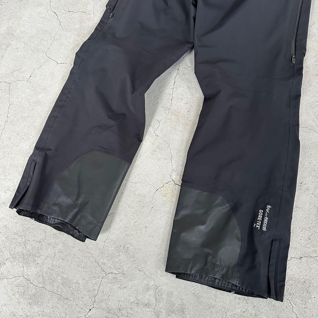 美品 バートンAK457 GORE-TEX PRO BIB PANTS L