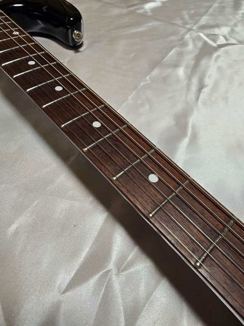 FERNANDES SSH-40 ストラト