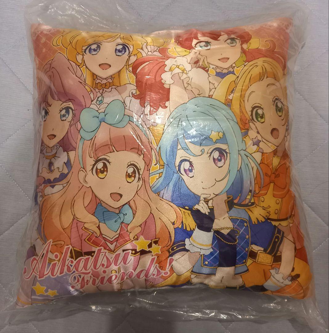アイカツフレンズ　クッション　色紙　缶バッジ　アクキー　あいね　みお