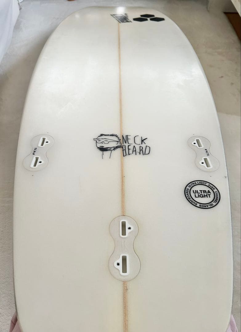 アルメリック　ネックベアード　5'6 ラウンドスカッシュ