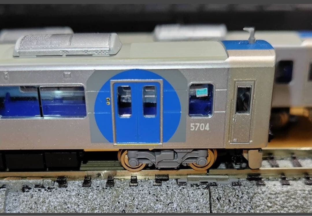 鉄コレ 阪神5700系 4両(動力化、室内灯装着、先頭車前尾灯点灯) tomix