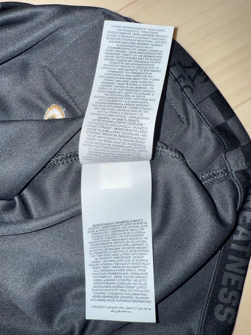 レブロン・ジェームズ × リヴァプールFC コラボユニフォーム