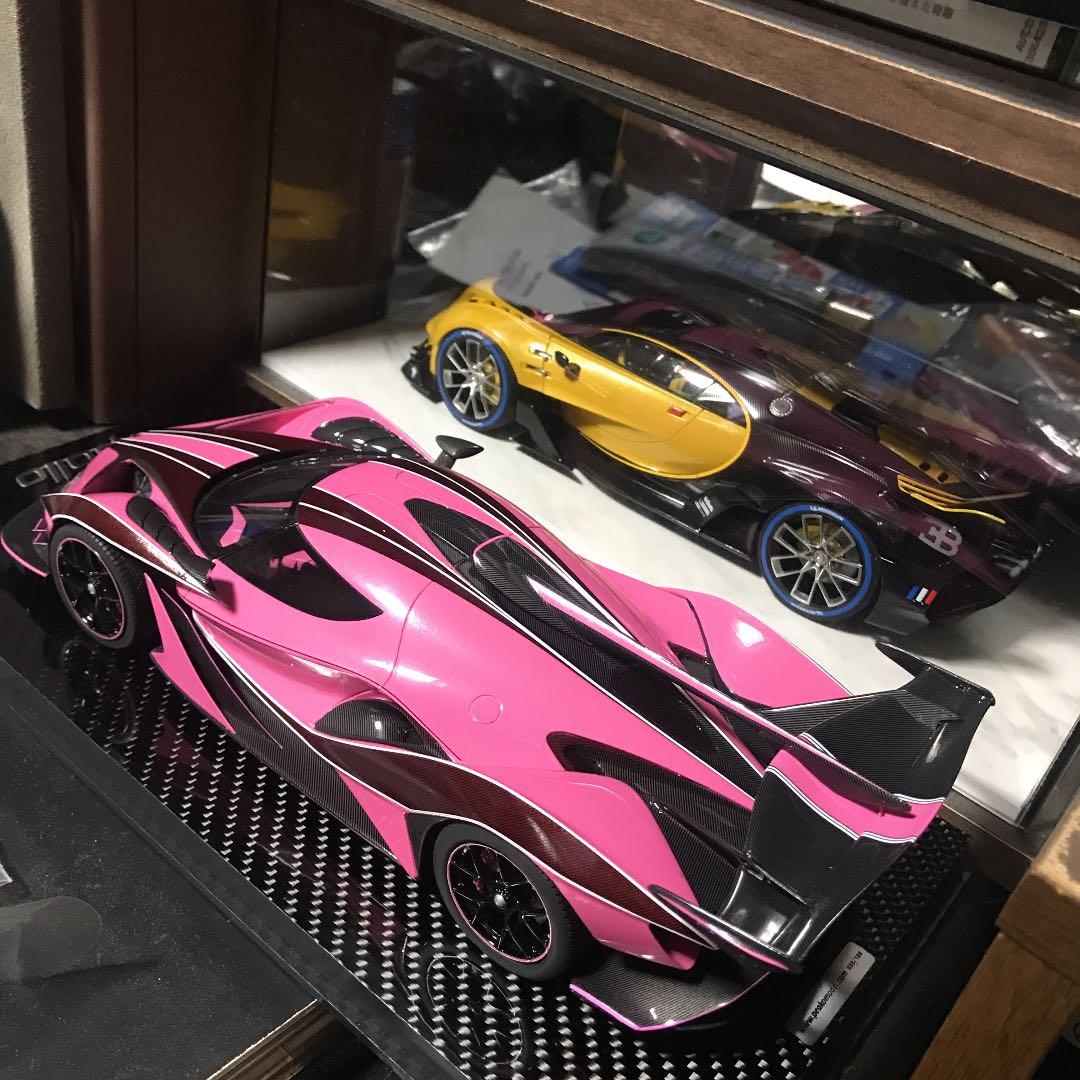 ミニカー 1/18 Apollo