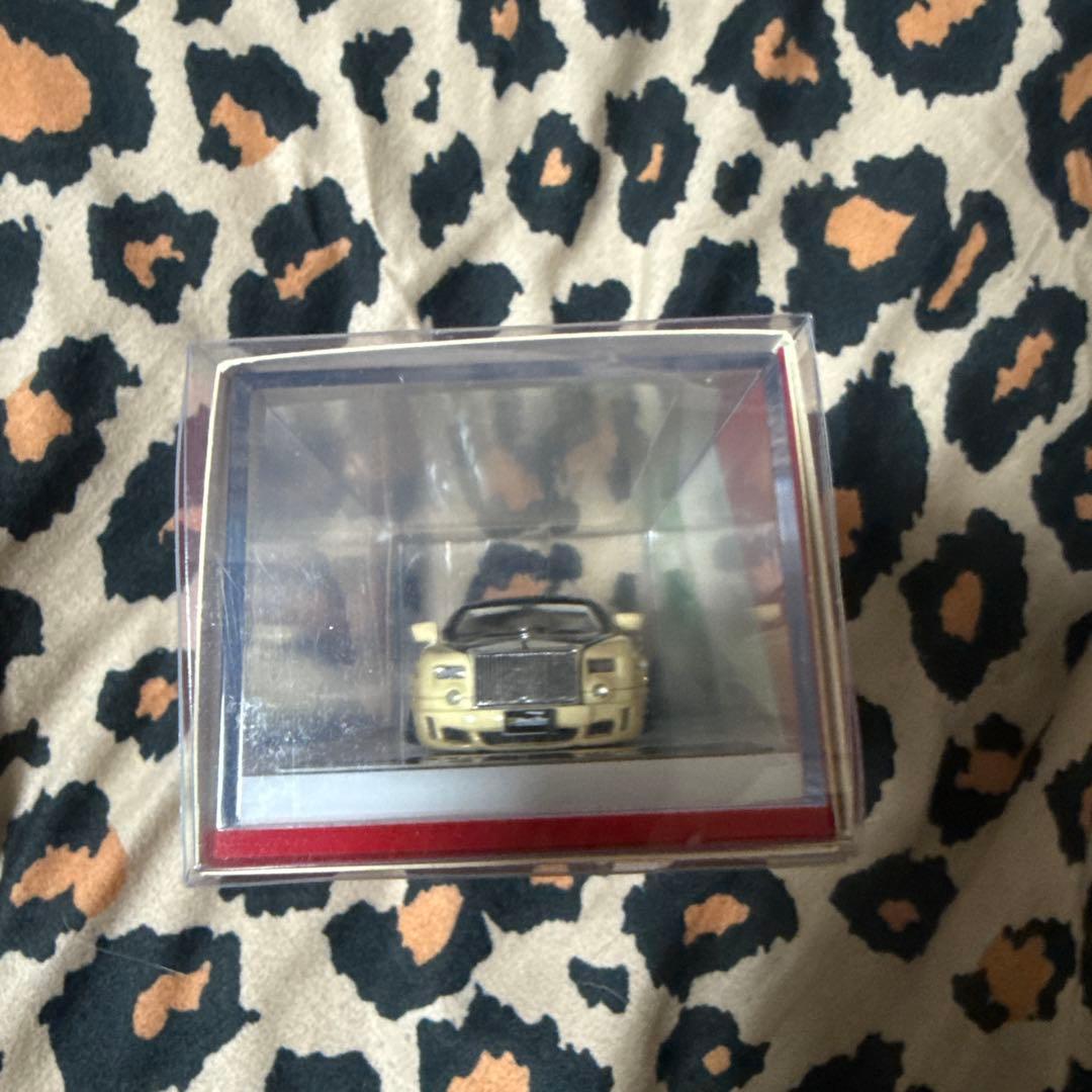 SealeMini ミニカー クリーム色 1/64