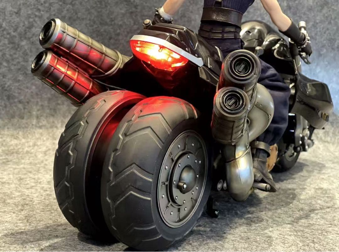 ファイナルファンタジーXVI クラウド RE版 EX 可動フィギュア