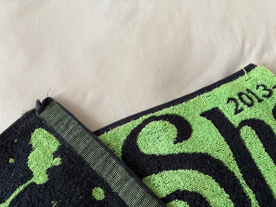 【難あり/1.14まで出品】Acid Black Cherry パーカー　タオル