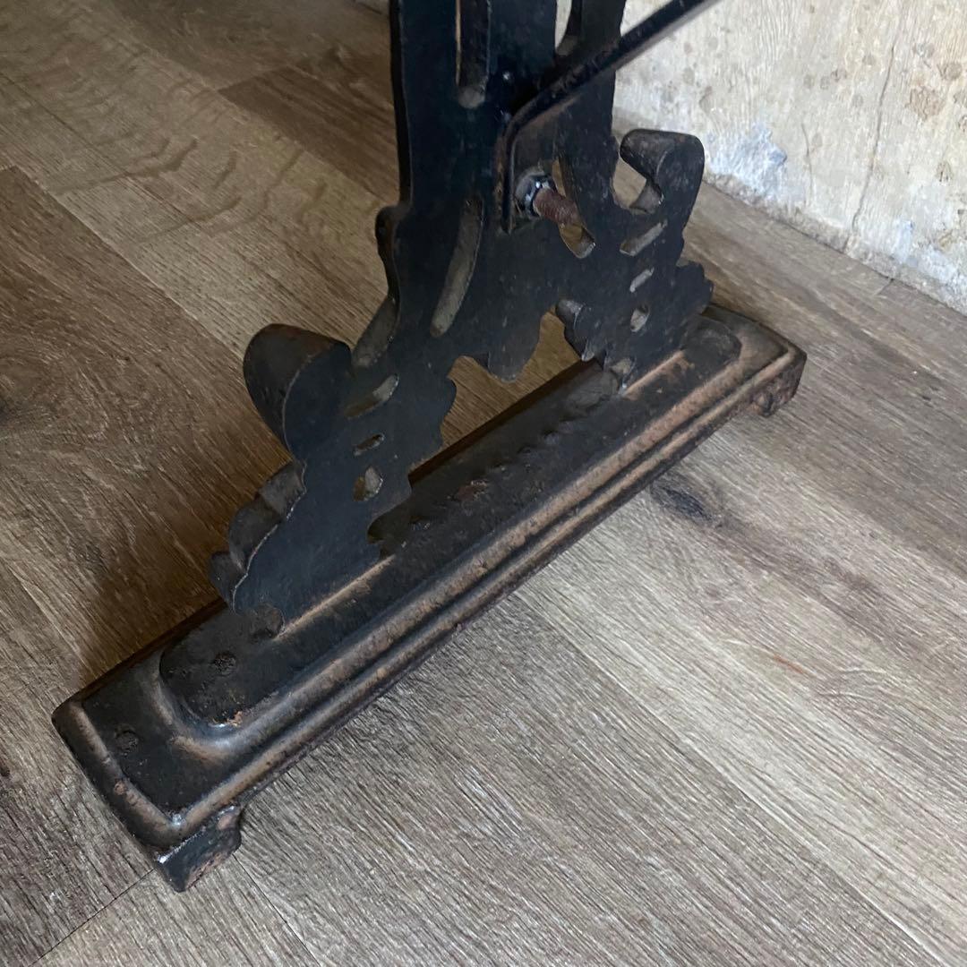フランスヴィンテージ　鉄脚×古材 アンティークテーブル　カフェテーブル