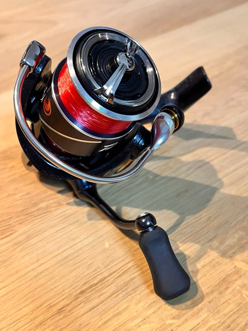 【中古】ダイワリール　20月下美人X LT2000S