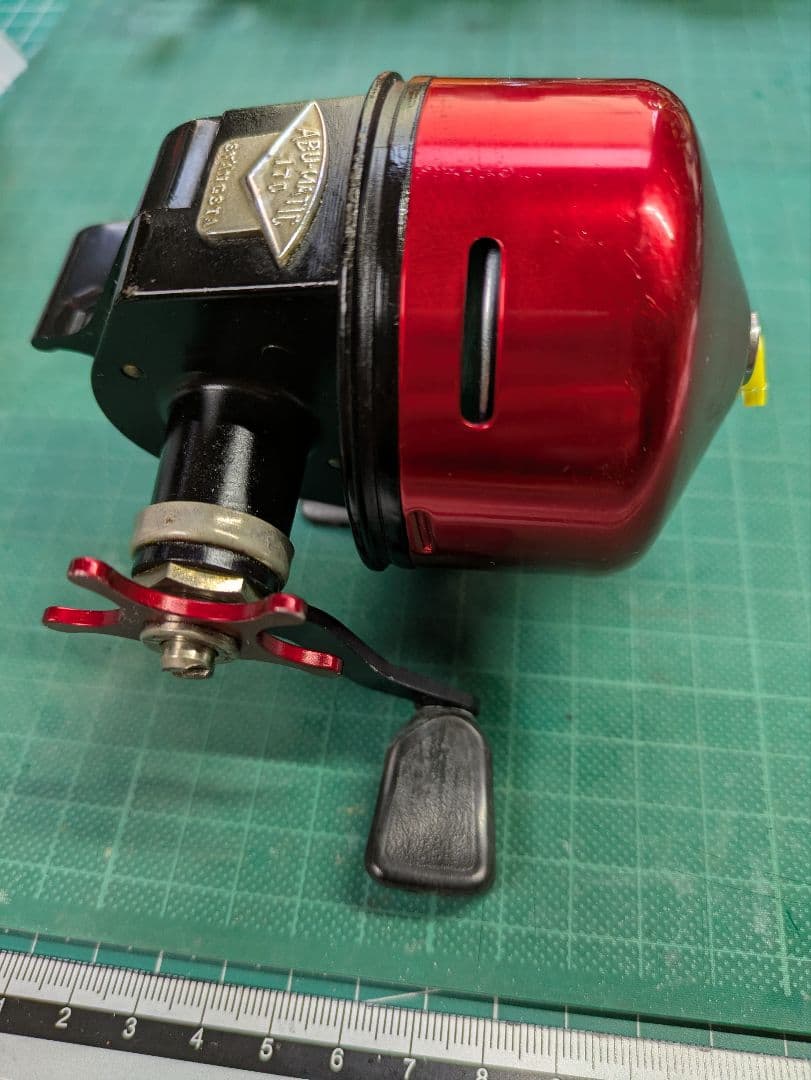 ABU MATIC170　スピンキャストリール レッド