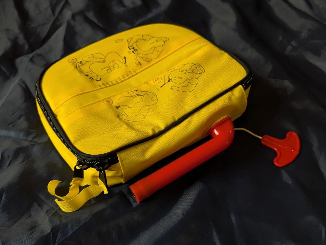 【値下げ】JAL ライフベスト ポーチ