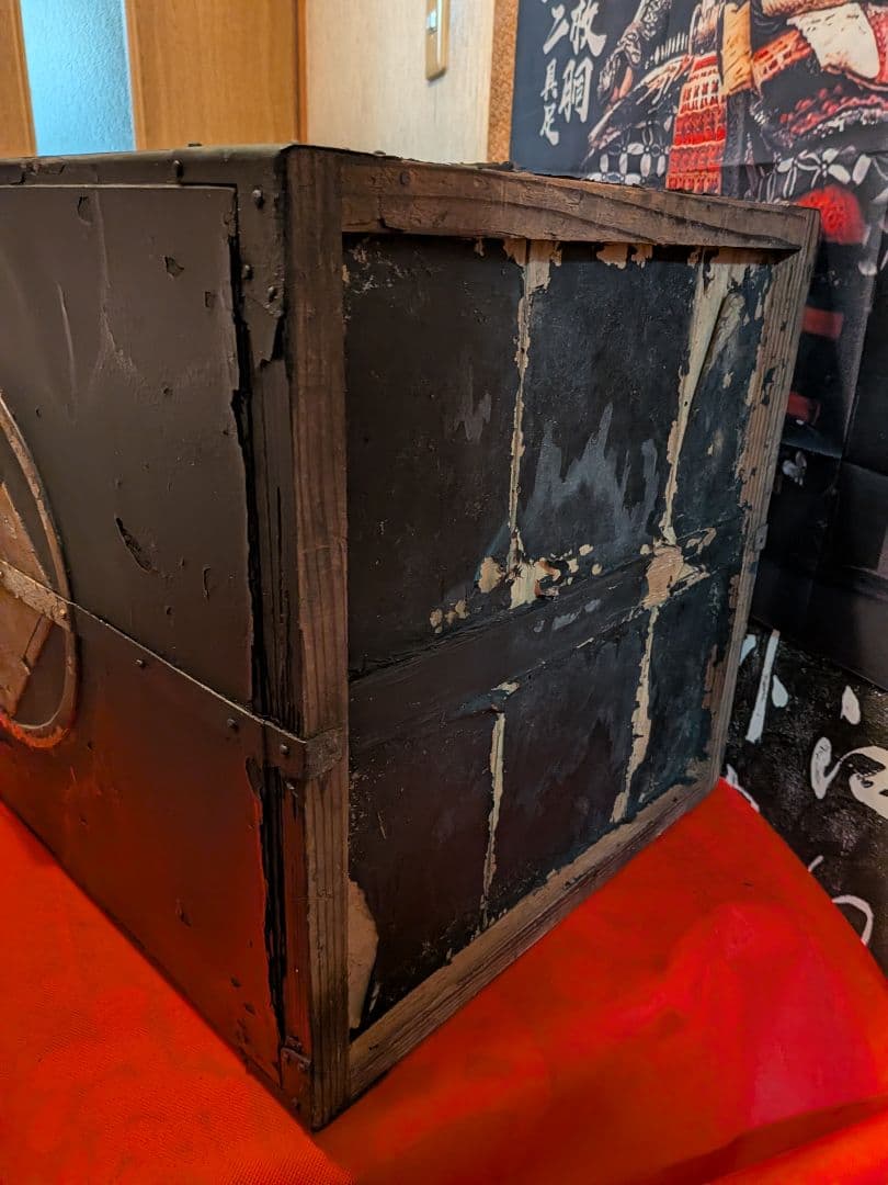 江戸時代前期変形四ツ菱御家紋入り甲冑用鎧櫃リペア扱いジャンク武具本歌難有り当時物