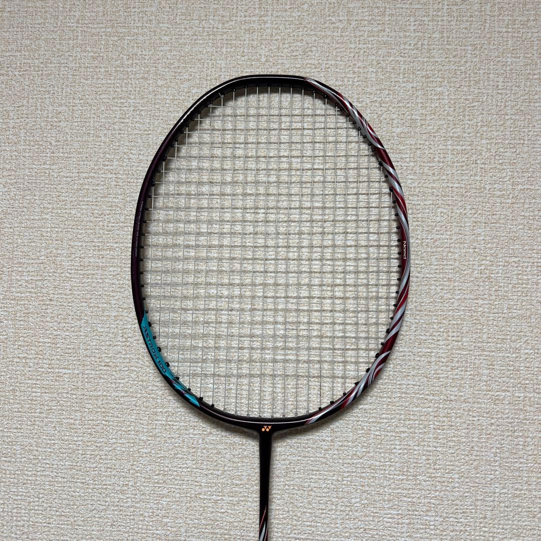 ヨネックス　アストロクス100zz 4U6