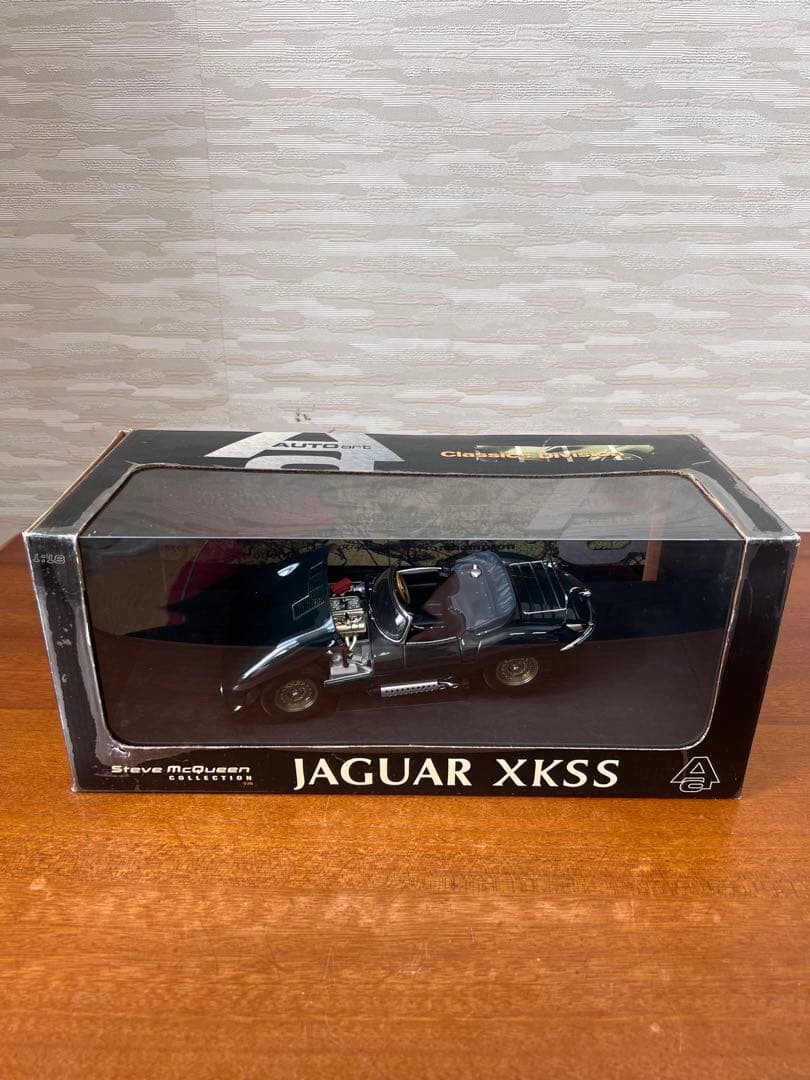 No470ミニカー1/18 AUTO art JAGUAR XKSS