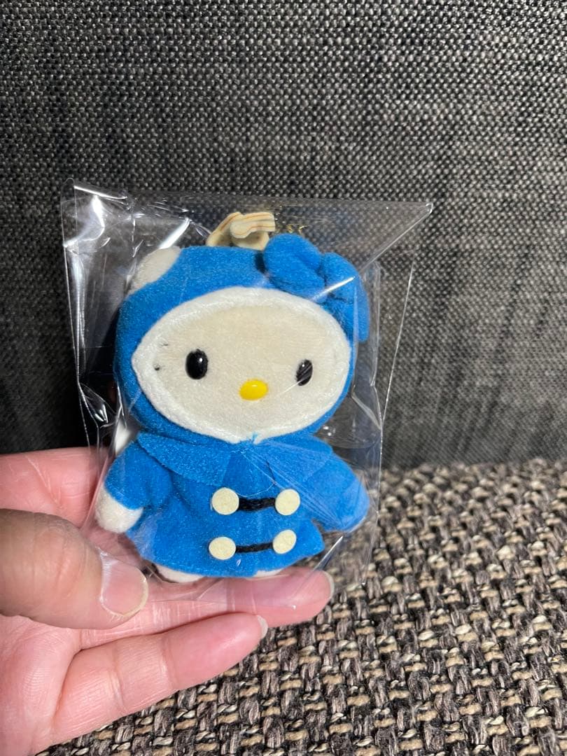 ハローキティ キーホルダー 青 色 お値下げ中。