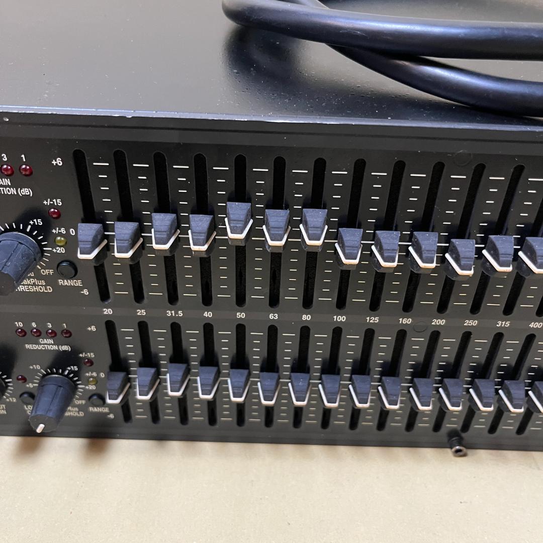 dbx 2231 グラフィックイコライザー 2ch ラックマウント