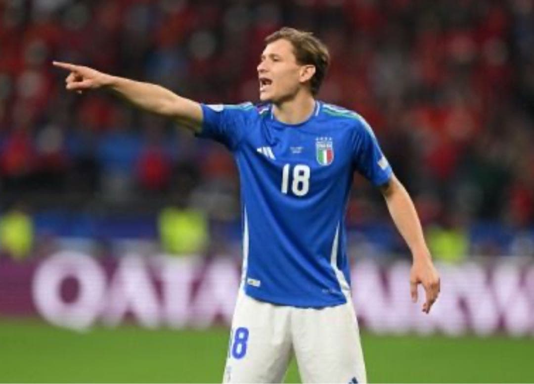 【新品タグ付き】イタリア代表　オーセンティック　ユニフォーム