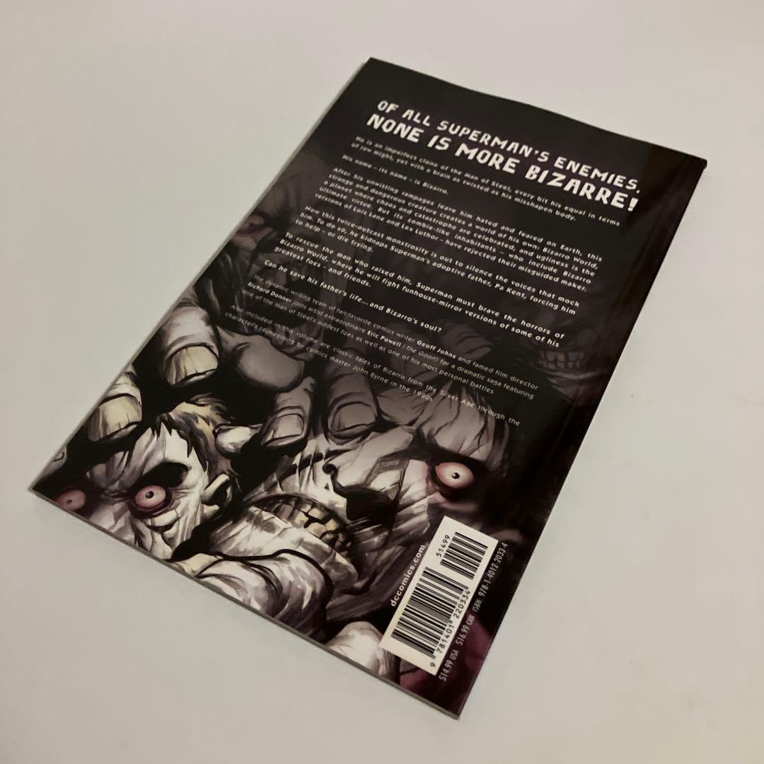 アメコミ　SUPERMAN:ESCAPE FROM BIZARRO WORLD