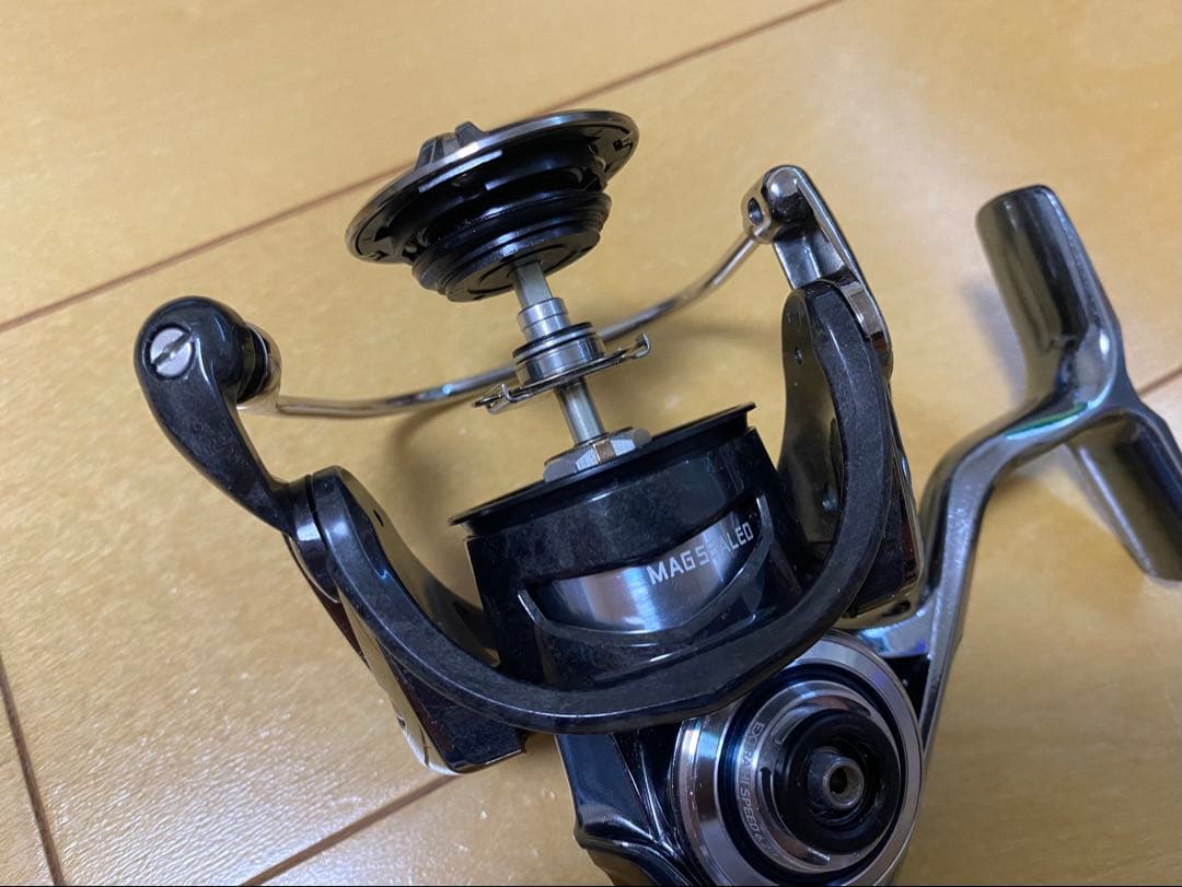 ダイワ　18イグジスト FC LT 2500S-CXH ボディ本体のみ