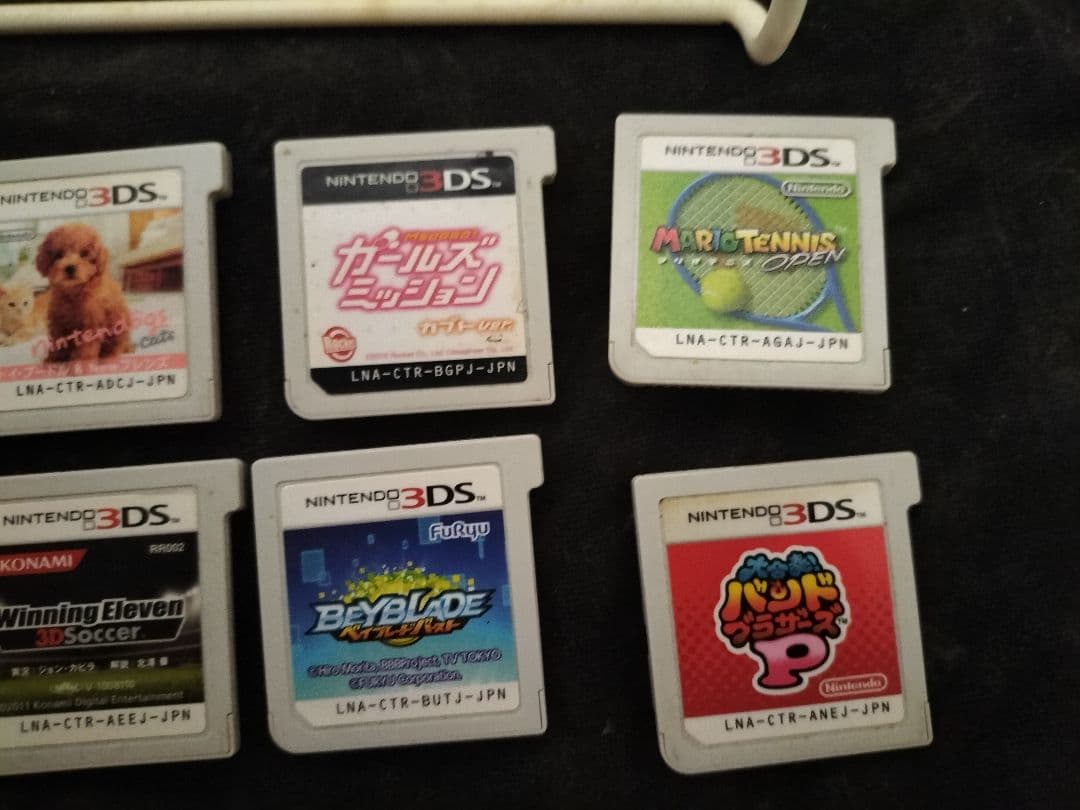 【商品説明必読】ニンテンドー3DS ピュアホワイト+ゲームソフト7本