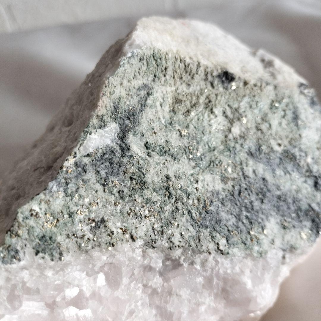 ピンクカルサイト クラスター　台座付き