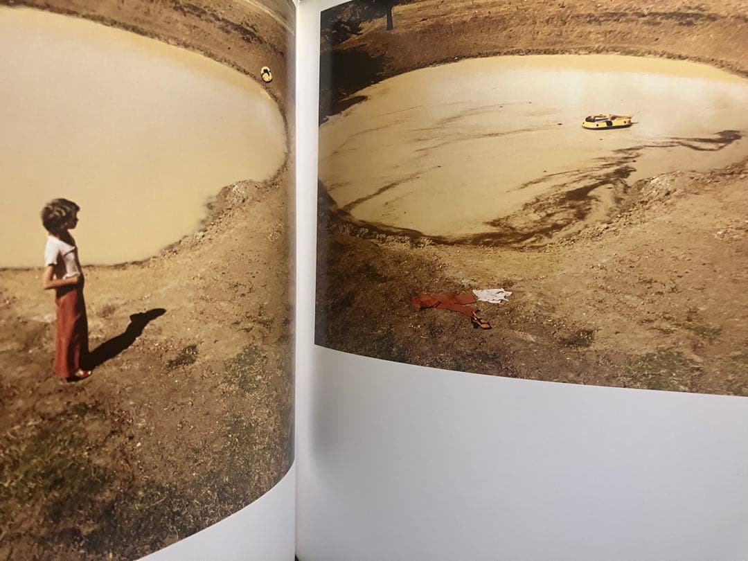 【希少】英語初版本　Guy Bourdin ギイブルダン　写真集