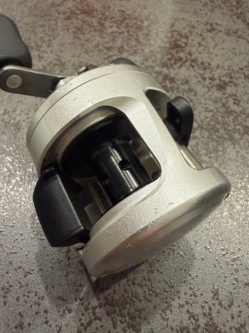 SHIMANO 12カルカッタ 101