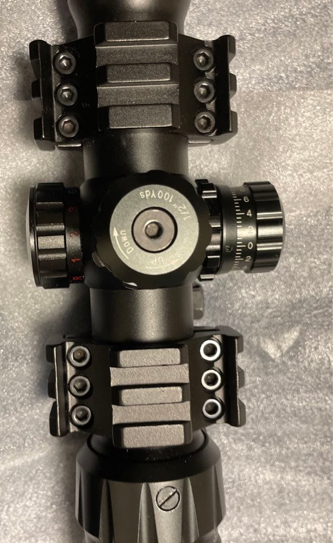 【値下げしました】1.5-4×30 スコープ