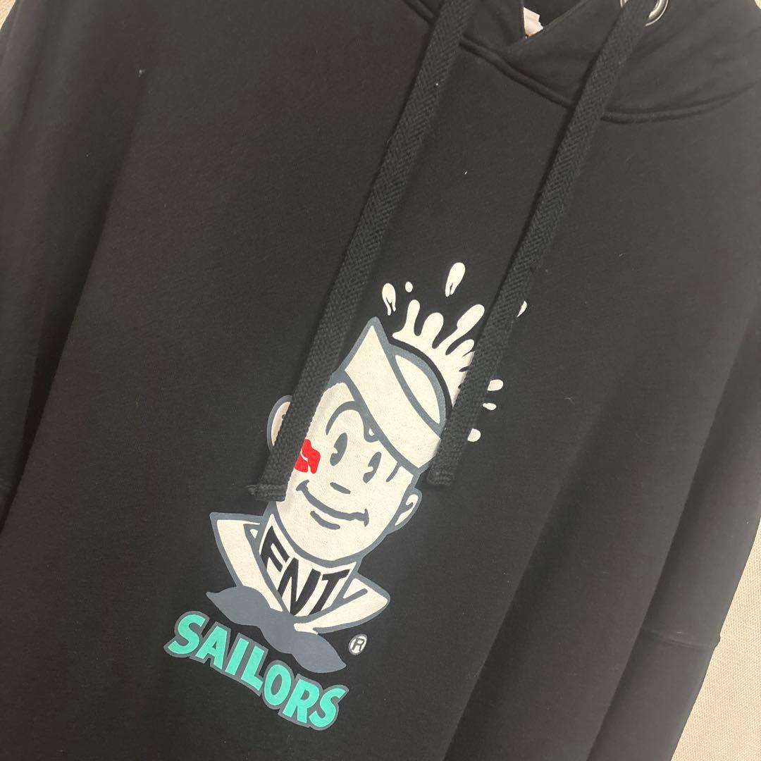 FANTASTICS×SAILORSビックリおもちゃ箱パーカー セーラーズ