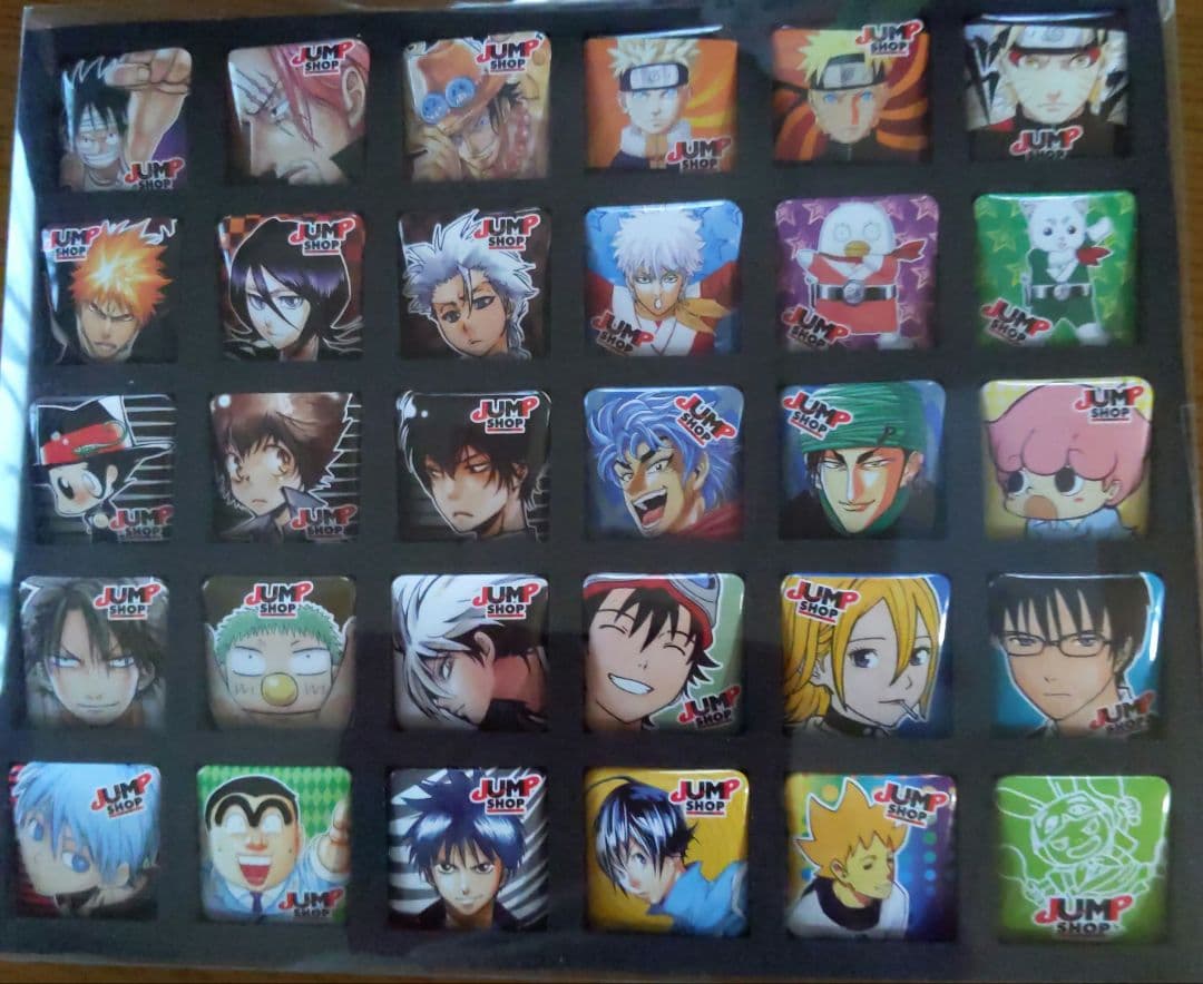 ジャンプショップ缶バッチ30個セット　非売品