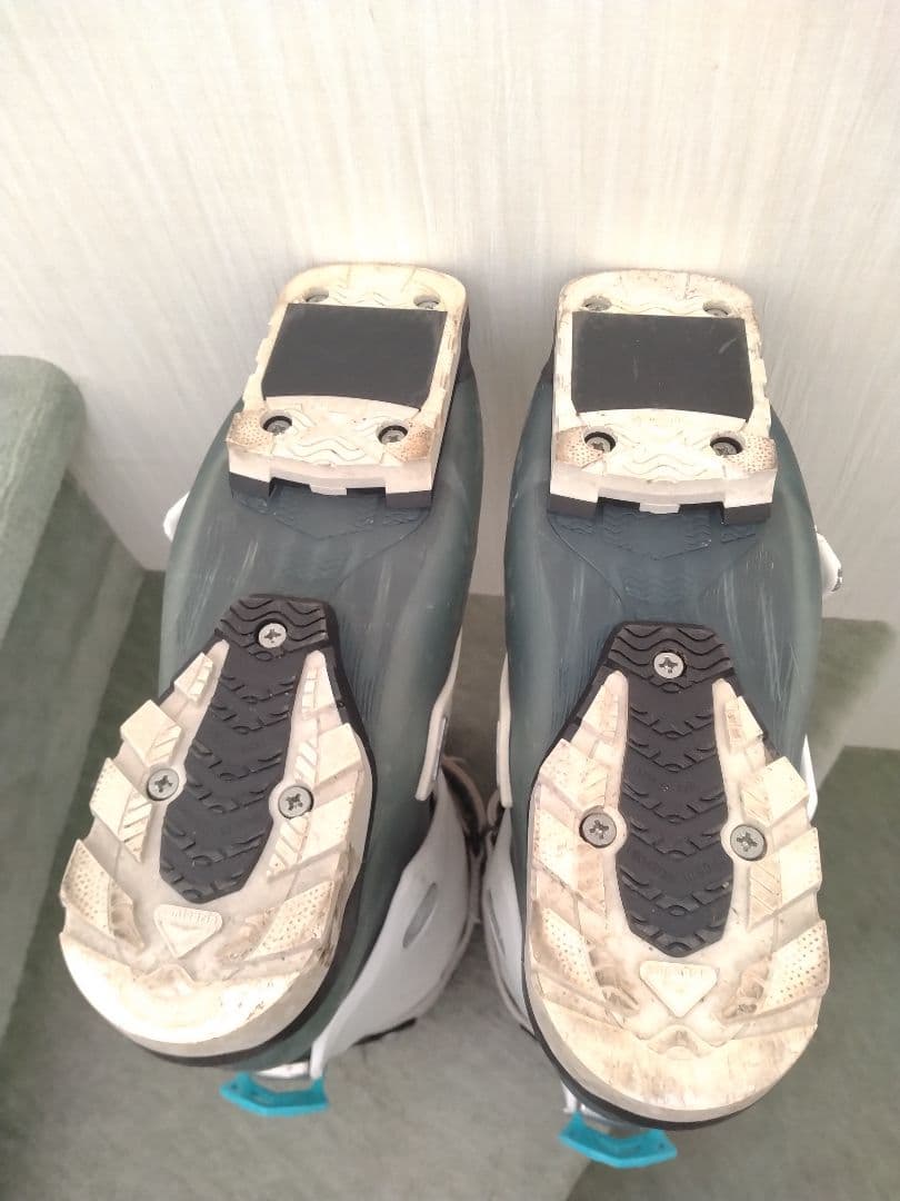 【SALOMON☆】23.5cm　スキーブーツ♪　送料無料！