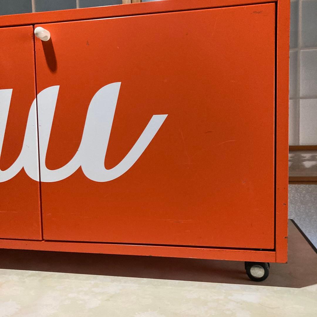 ポップ家具　店舗什器　非売品　au スチール棚