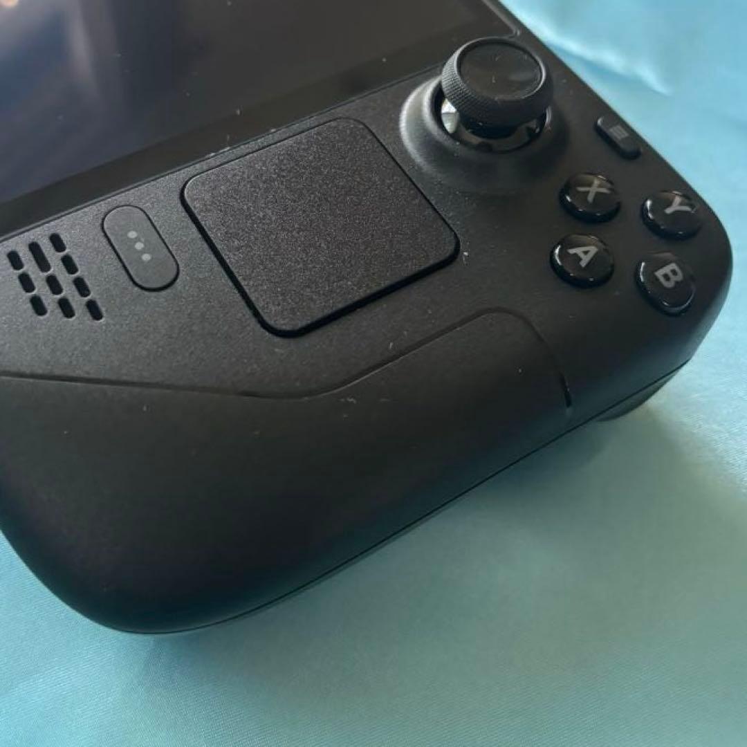 Steam Deck OLED 512GBモデル + 1TB マイクロSD付き