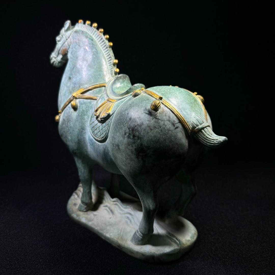 細工銅製 馬造像高彫 開運置物 上質 高さ約26cm