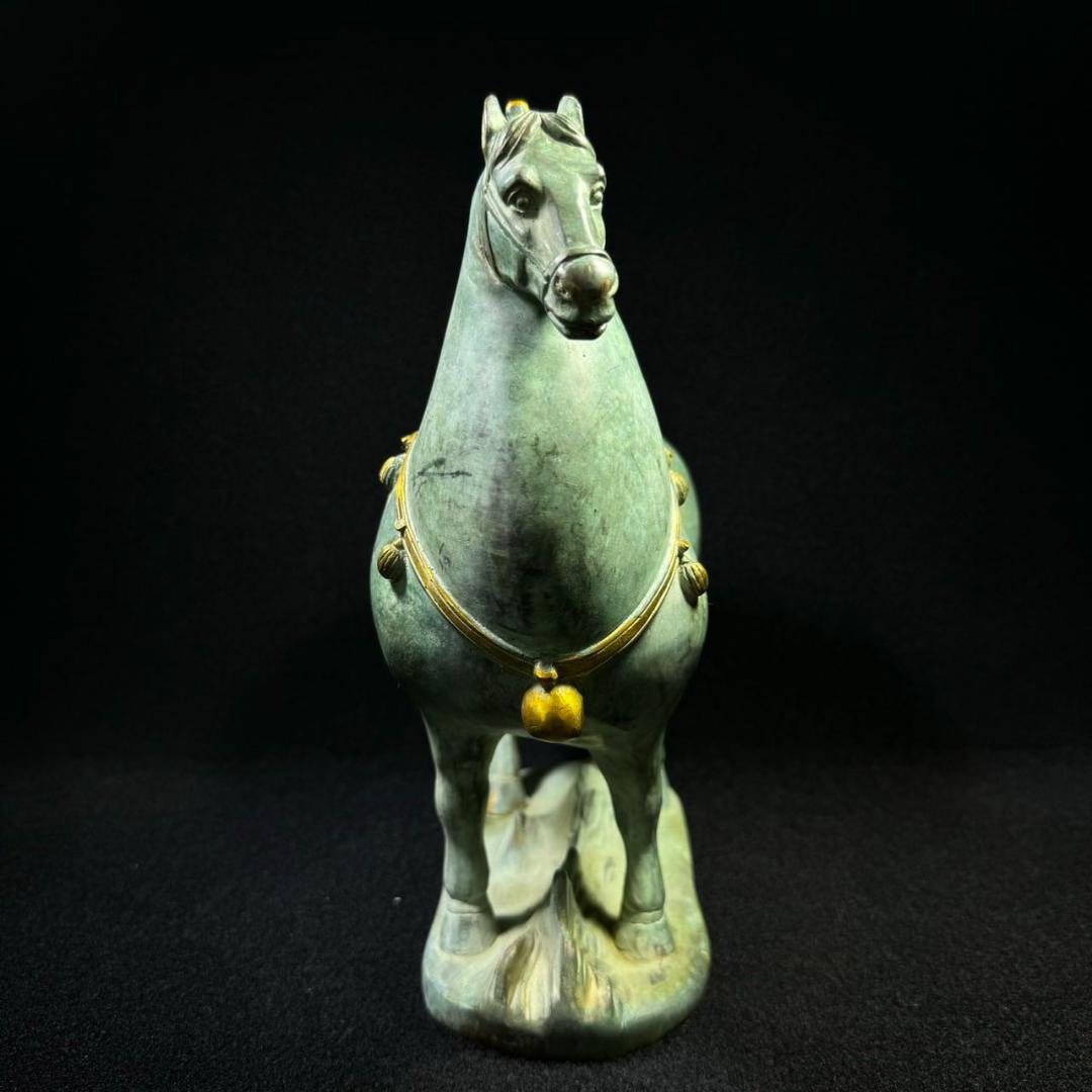 細工銅製 馬造像高彫 開運置物 上質 高さ約26cm