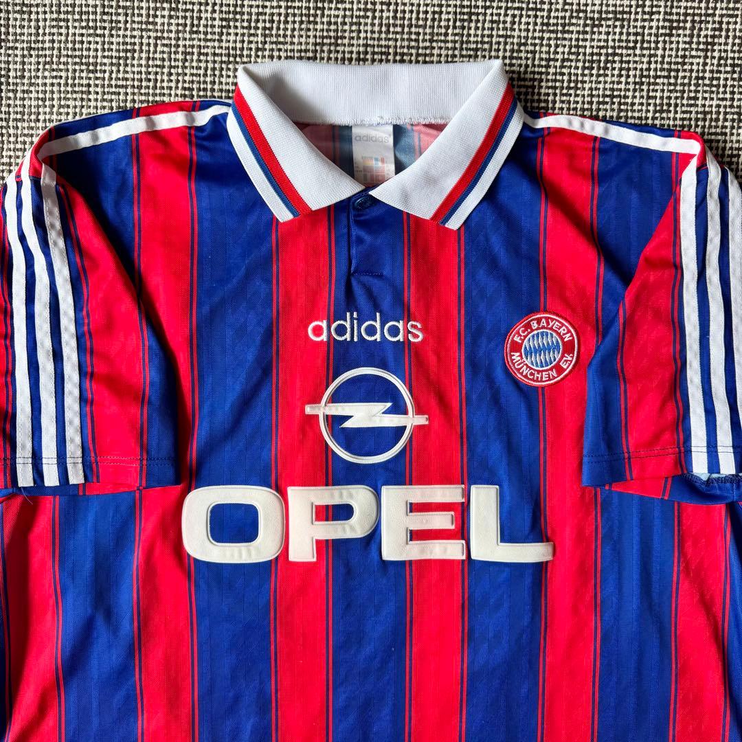 【人気襟付き】ユルゲン・クリンスマン ＃１８ バイエルン・ミュンヘン（H）