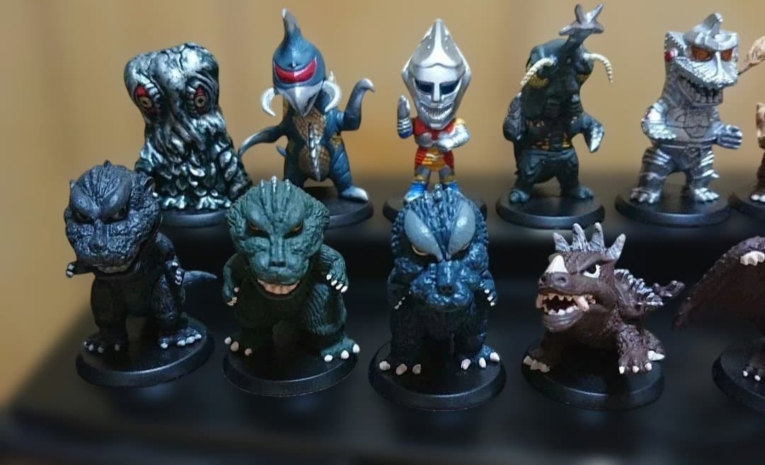 【出品希少】特撮ヒーローズ 東宝怪獣総進撃 16体セット ケース・ミニブック付き