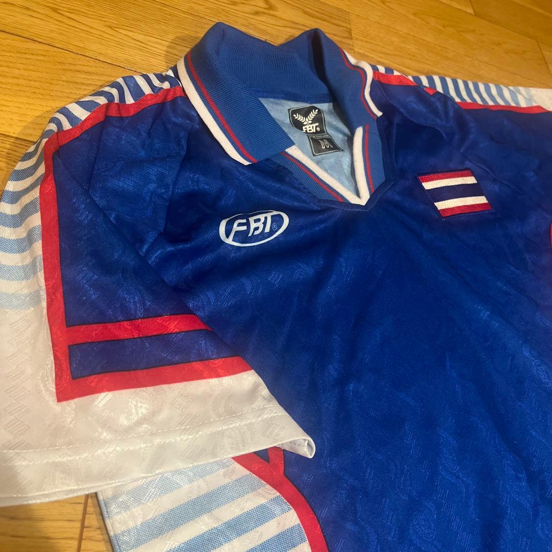 レア　THAILAND サッカーシャツ FBT製