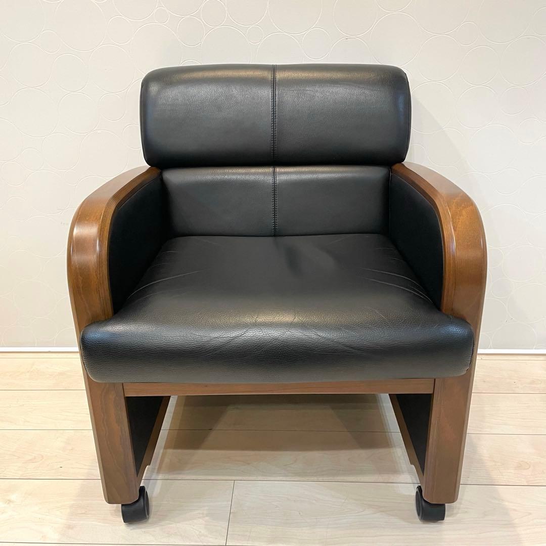 【美品】KOKUYO EARA ミーティングチェア 椅子 木肘 キャスター付 ②