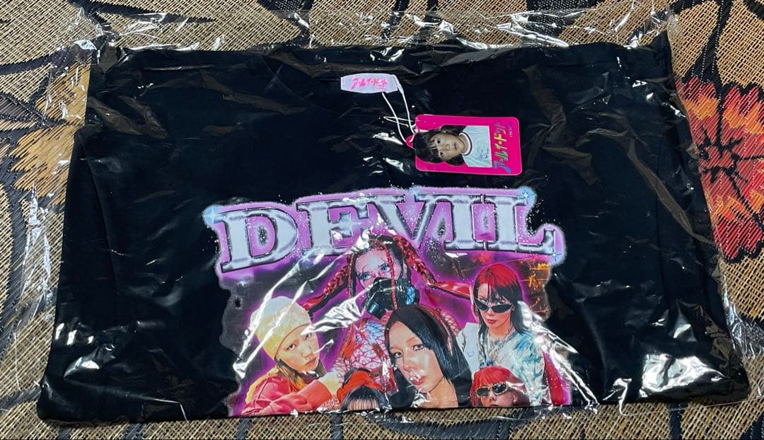 RE. 3rd アニバーサリーツアーTシャツ