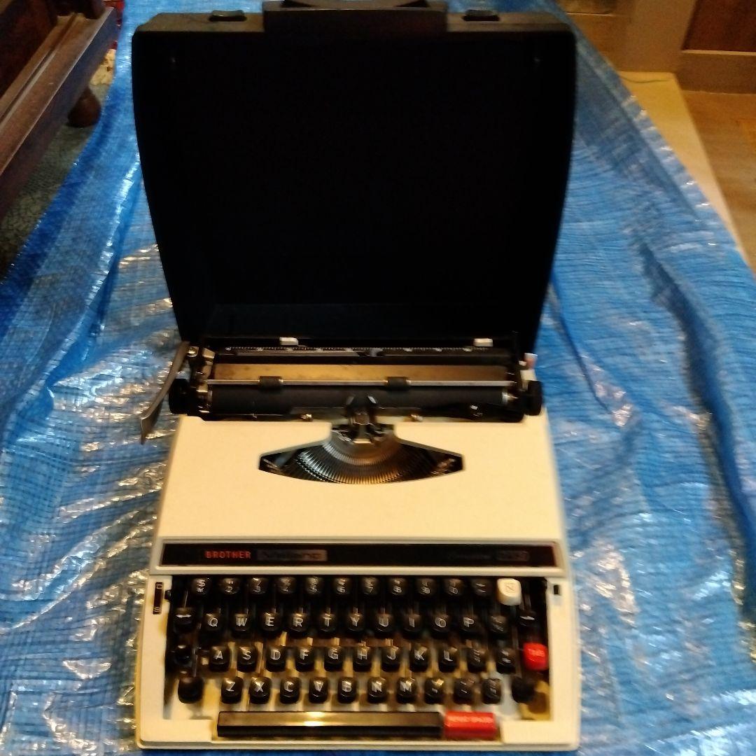 タイプライター　レトロ　ケース付き