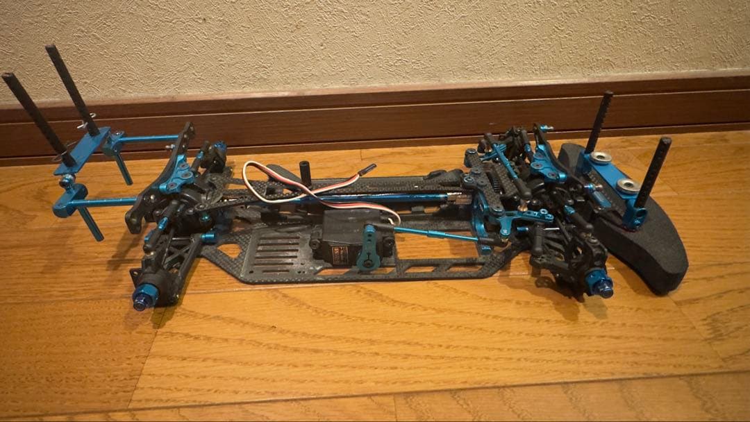 タミヤ TB03 カーボンシャーシ仕様 サーボ付き