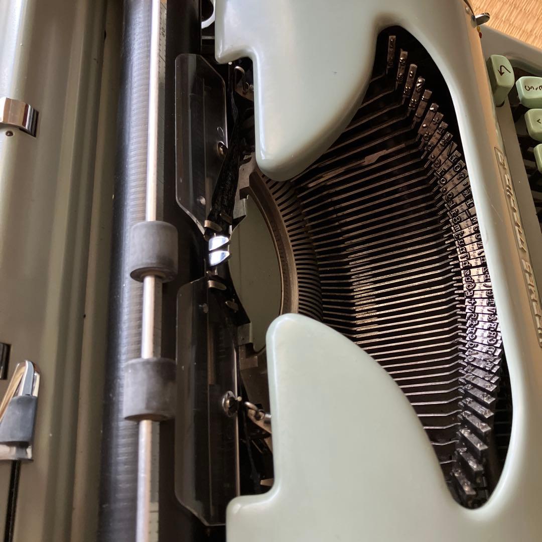 エルメスHermes Media 3 タイプライター