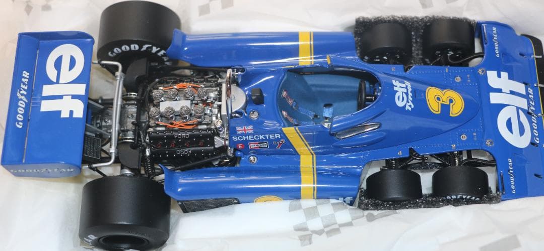 Exoto 1/18 ティレル・フォードＰ３４（6輪）ＧＰクラシックシリーズ