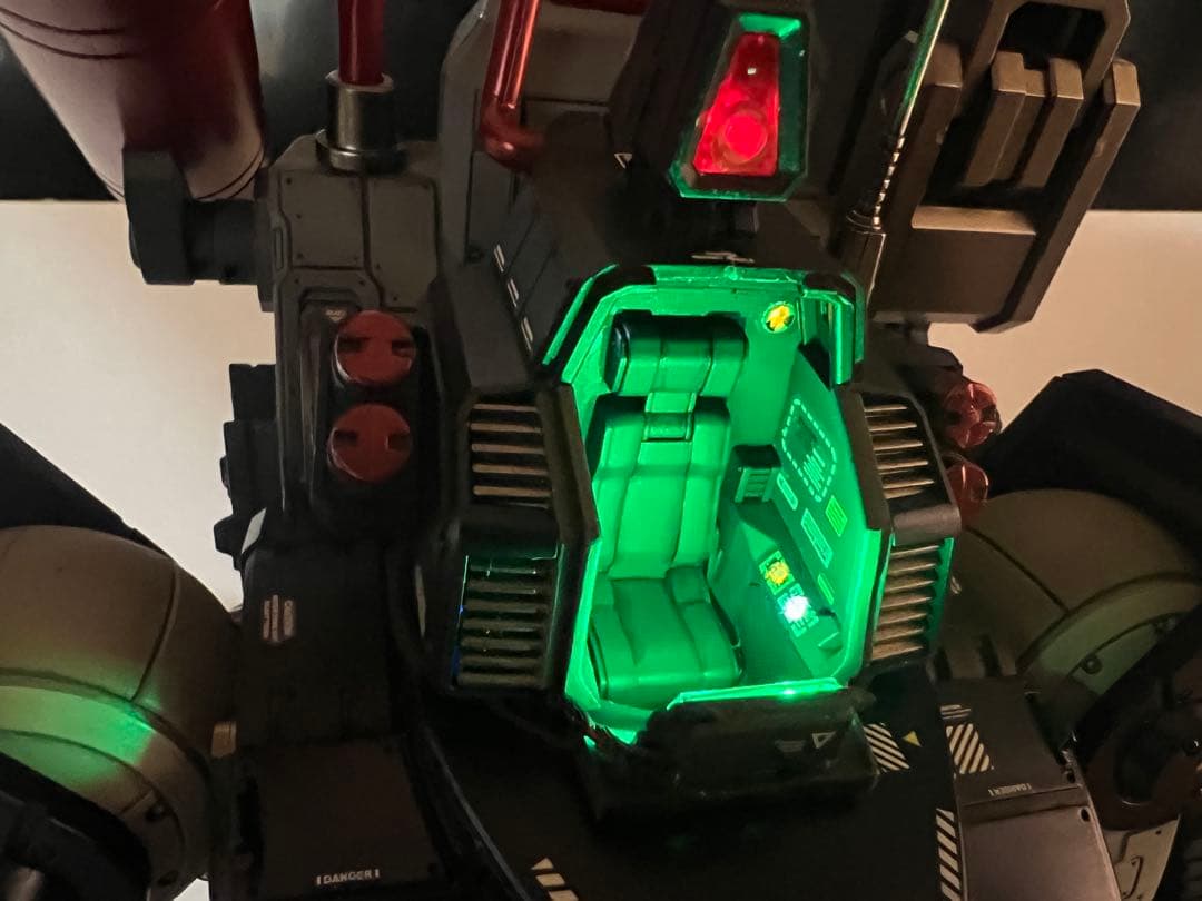 ダグラム 1/35 DXコンプリート版【完成品】LED電飾