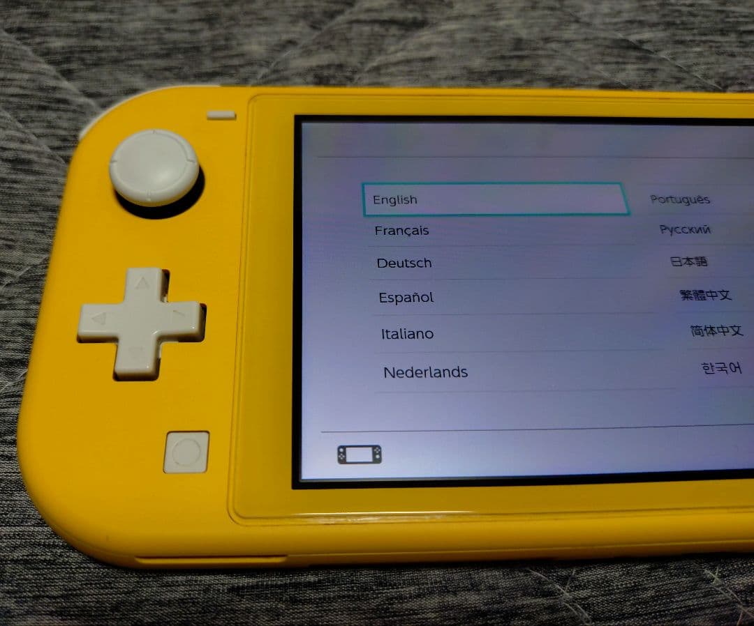 ☆箱付完品☆任天堂 Nintendo Switch Lite スイッチ イエロー